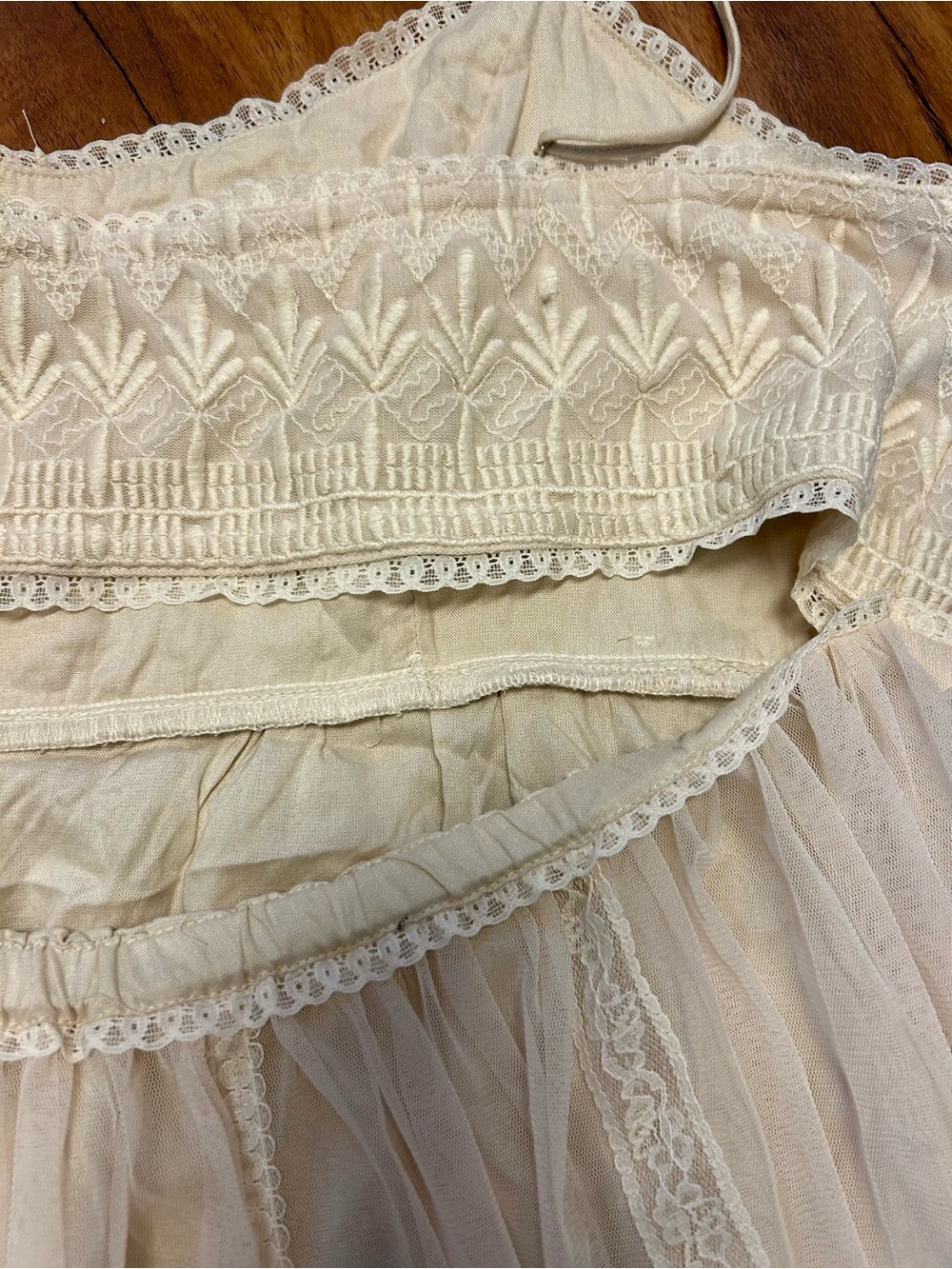 Ambercrombie &Fitch Bohemian Fairy Cream Embroidered Baby Doll Dress XL Boho - Picture 10 of 11